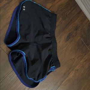 black under armour shorts